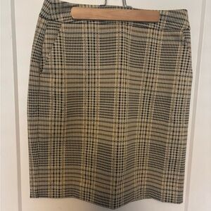 CABI Classic Plaid Skirt in Black and Tan